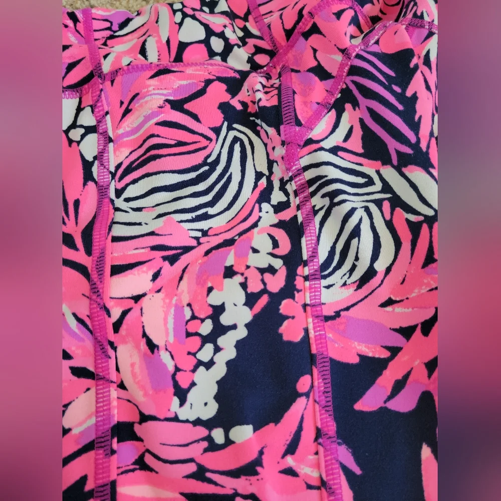🌴"Lilly Pulitzer" Luxletic Leggings🌴 - Picture 7 of 16